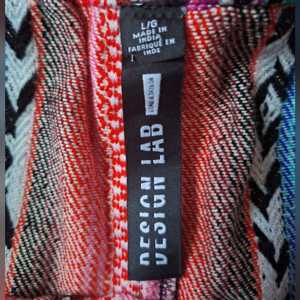DESIGN LAB Lord & Taylor Vibrant Patterned High Waist Shorts - Picture 5 of 7
